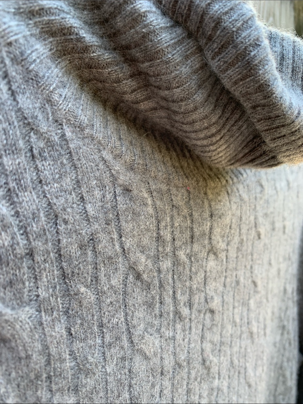 Vintage KENAR 100% 2-Ply Cashmere Cable Knit Turtleneck Sweater L - Picture 4 of 5